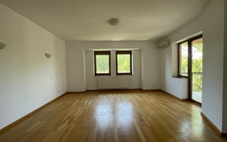 VILA CU 5 DORMITOARE IN COMPLEX REZIDENTIAL - Poză 5