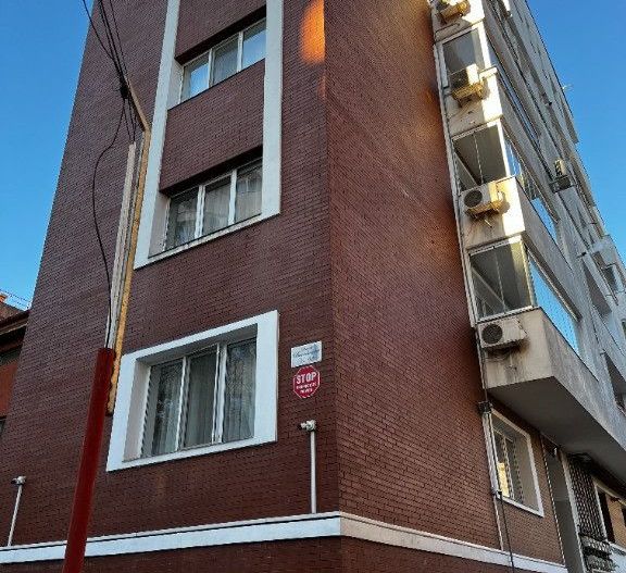 BRASADAS inchiriaza APARTAMENT cu 3 camere zona Mihai Bravu - Poză 1