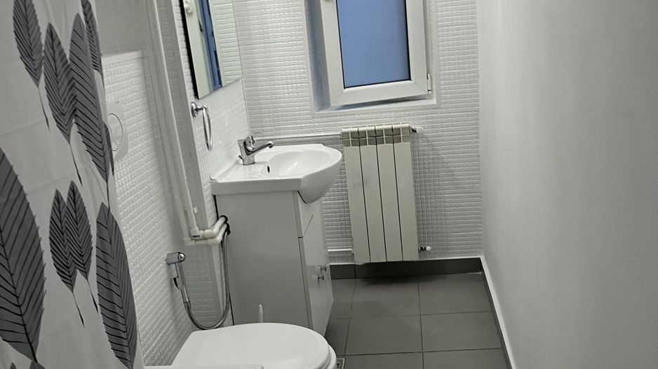 Apartament 2 camere Decebal langa Sanador, 3 balcoane, prima inchiriere - Poză 12