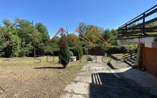 Vila de vanzare, teren 3100 mp, 7 camere, 6 grupuri sanitare, 3 CT, an 1997 - Poză 6