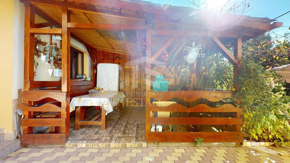 ANDRONACHE - Escalei | Casa individuala 9 camere | an 2014 | teren 260 - Poză 8