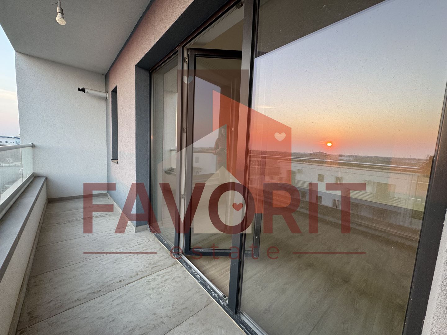 Etaj 1. Decomandat. Cu 2 bai - Poză 9