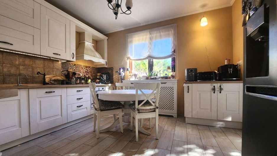 Casa 4 camere de vanzare | P+1+Pod | mobilata si utilata | Mogosoaia - Poză 5