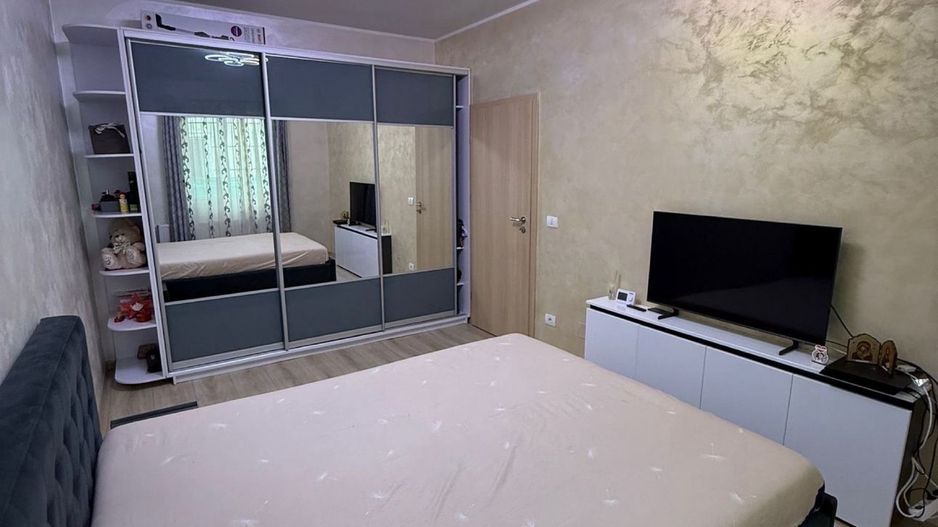 Giroc-Neptun | 2 Camere | Bucatarie inchisa | Curte proprie | Mobilat si Utilat - Poză 1