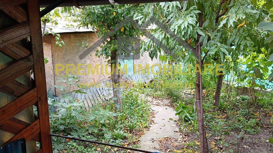 Casă 5 camere, 137 mp utili, 960 mp teren, 10 km de Onești - Poză 10