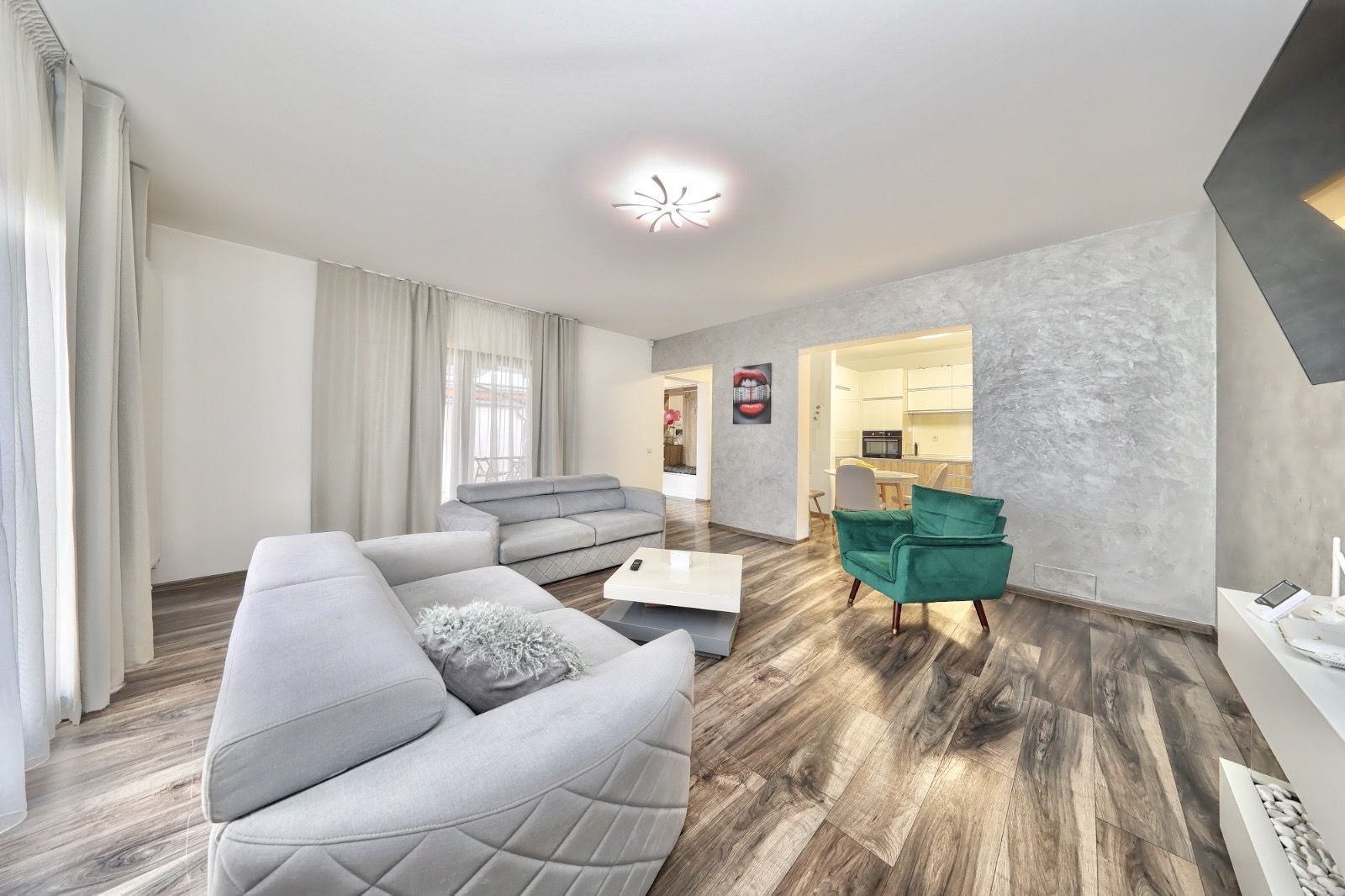 Casă individuală cu 4 camere de vânzare în Cristian, Brasov - Poză 8