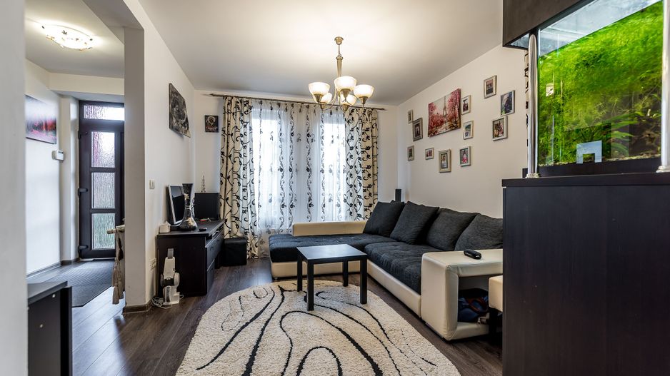Casă gata de mutat în Westfield | 387 mp teren | curte + anexe - Poză 2