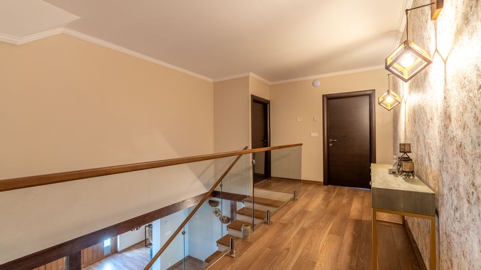 Proprietate exclusivista de vanzare: 2 case | 9 camere | 2000 mp teren - Poză 55