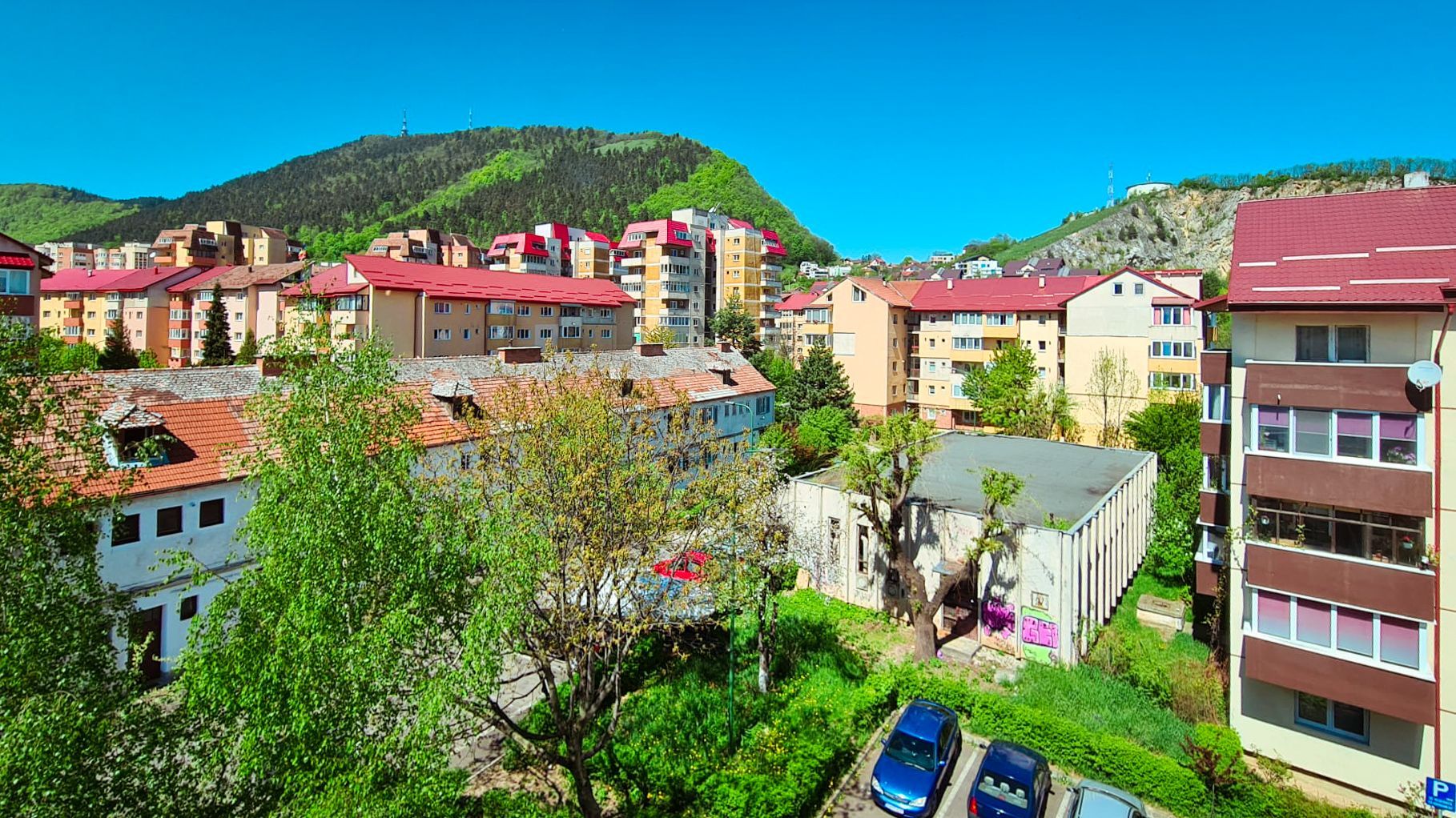 Exclusivitate, intrare Racadau 2  camere in bloc nou - Poză 2