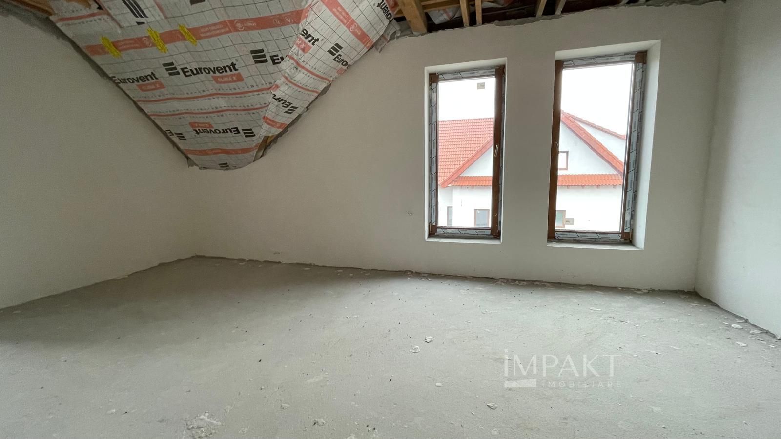 Casa spatioasa cu 1000 mp teren in Aiton - Poză 13