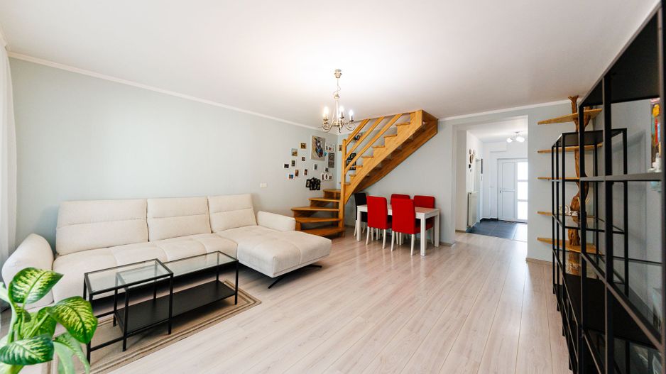 Casă primitoare și cochetă în Dumbrăvița – langa pădure și lac | Com 0 - Poză 12