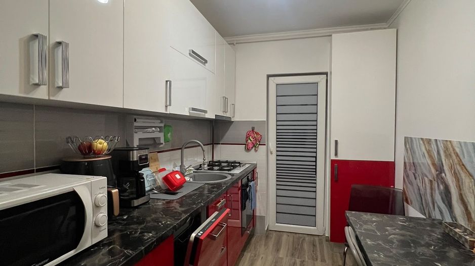 Apartament 3 camere,  decomandat - Poză 13