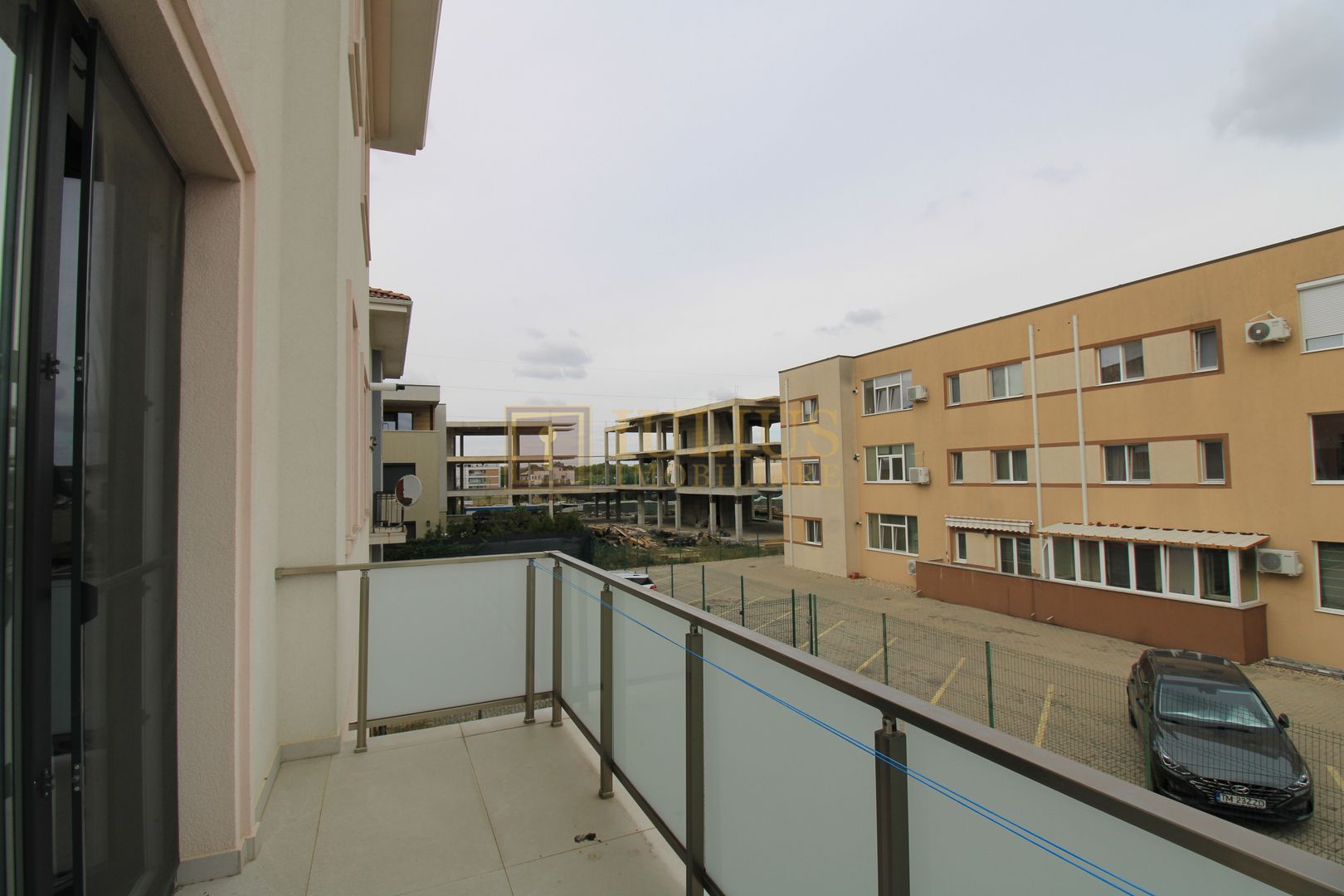 Selgros -Dumbravita, mobilat modern, loc parcare inclus. - Poză 2