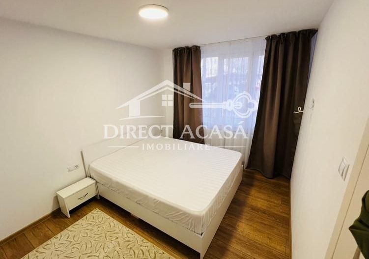 Apartament cu  2 camere de inchiriat-Str Libertati - Poză 8