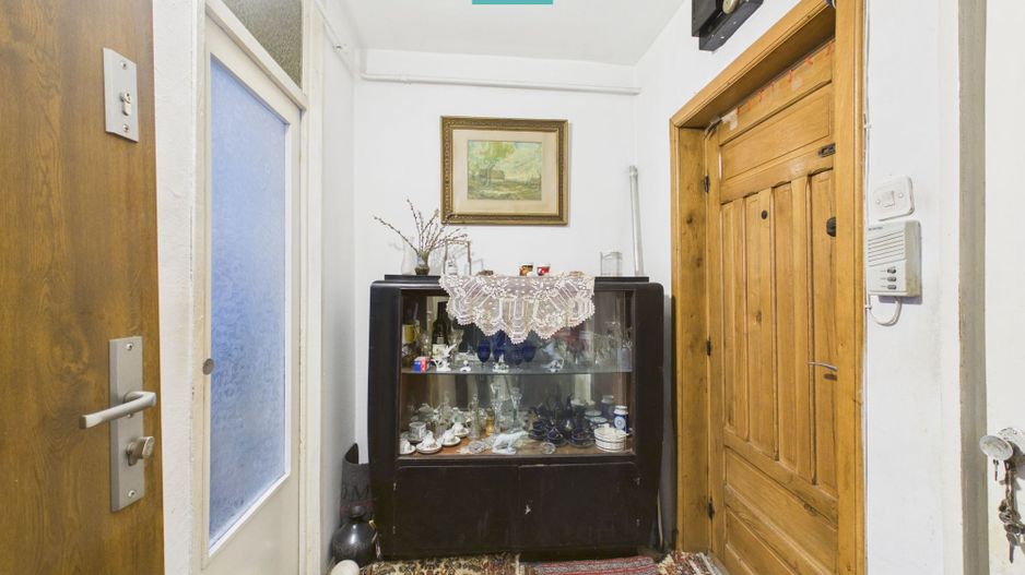 Apartament cu 2 camere semidecomandat - central - Poză 3