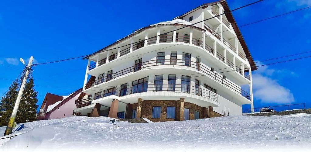 Oportunitate! Pensiune noua la baza partiei! - Poză 1