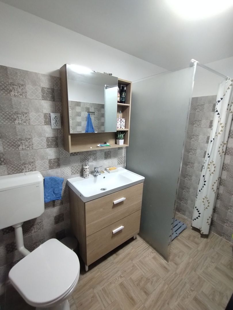 Casă de închiriat - Poză 3