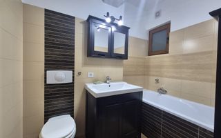 Bloc nou, sectiune mare, apartament 3 camere cu semineu, terasă mare si garaj - Poză 12