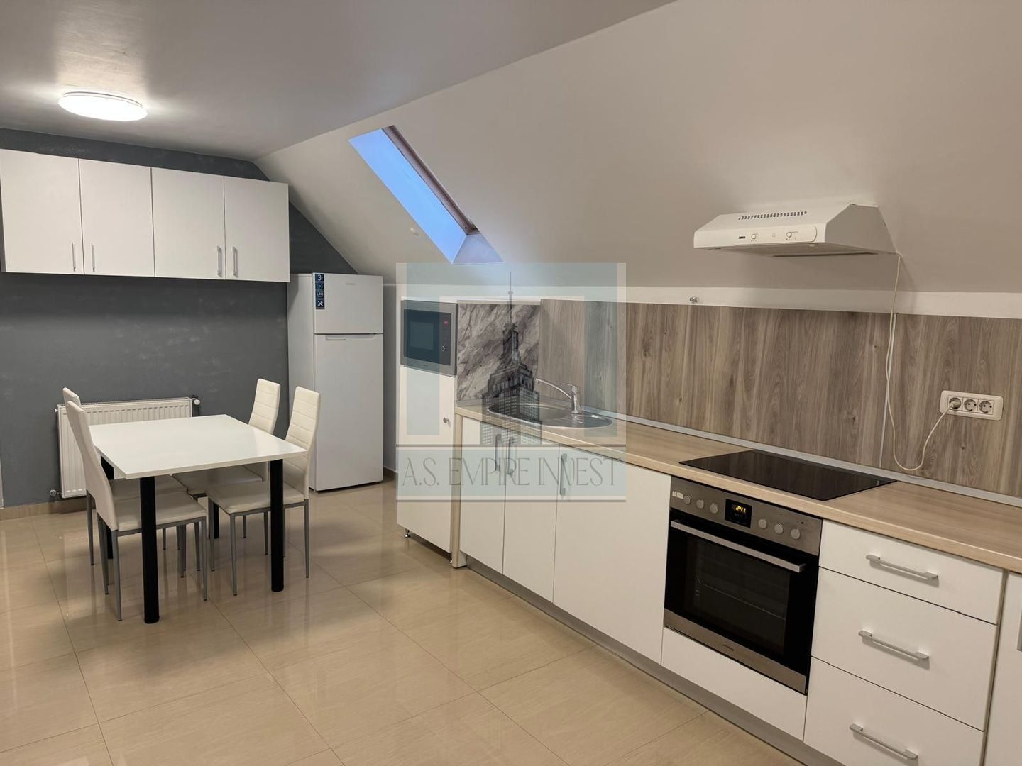 De inchiriat apartament 2 camere/ Centrul Istoric - Poză 3