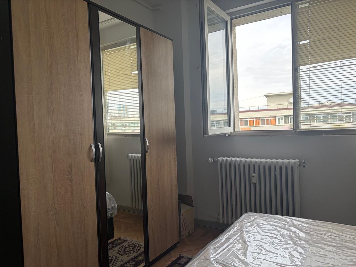 Apartament luminos cu doua camere, 1 mai - Poză 6