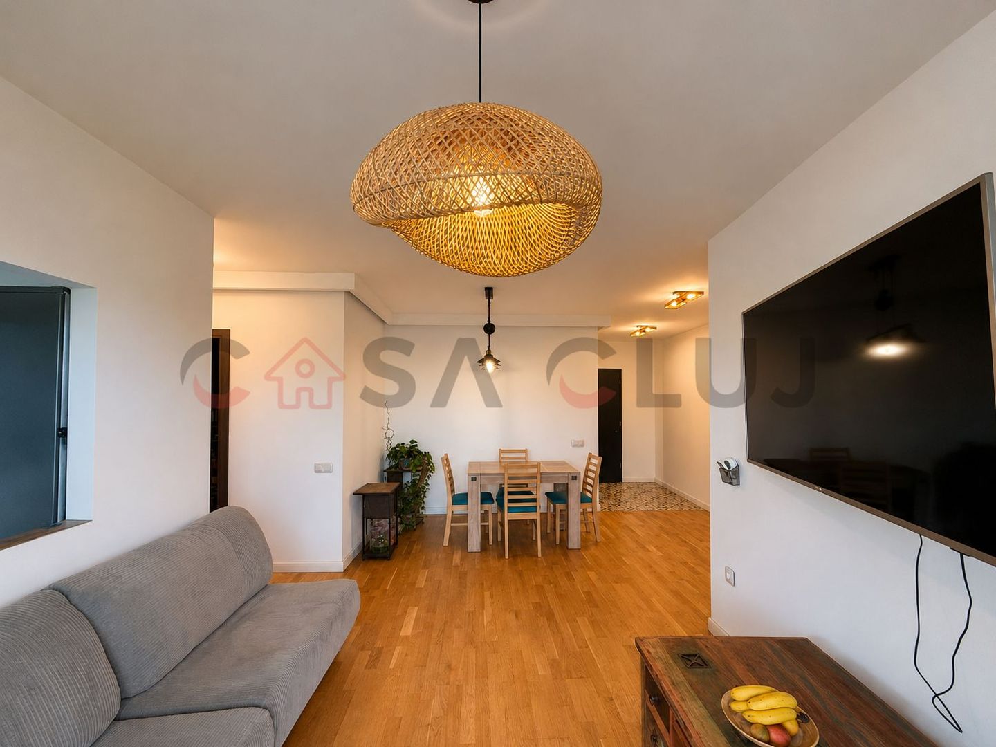 Apartament cu 3 camere, terasa 70mp, vedere panoramica - Poză 3