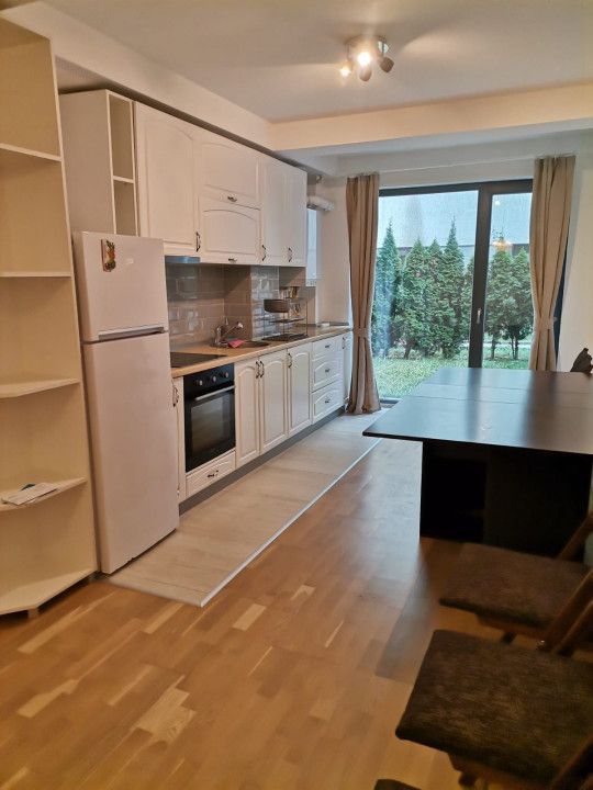 Apartament 3 camere + curte | Colina - Poză 1