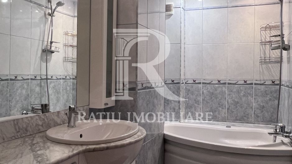 Apartament cu 3 camere | etaj 1 | ascensor | Rogerius | Oradea - Poză 8