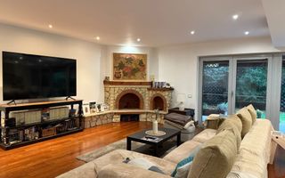 VANZARE 3 CAMERE - SEMIDECOMANDAT - CURTE - 2 LOC DE PARCARE - Poză 1