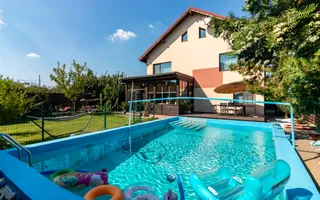 Casă primitoare  | Tunari | Grădină spațioasă plus piscină - Poză 17