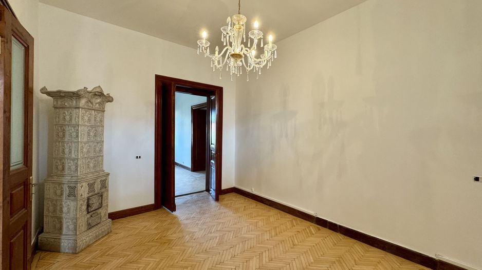Apartament in clădire istorică P-ta Plevnei cu vedere parc - Poză 30