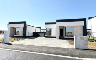 Casa individuala | Parter | 3-4 camere | 2 bai | Ansamblu rezidential - Poză 1