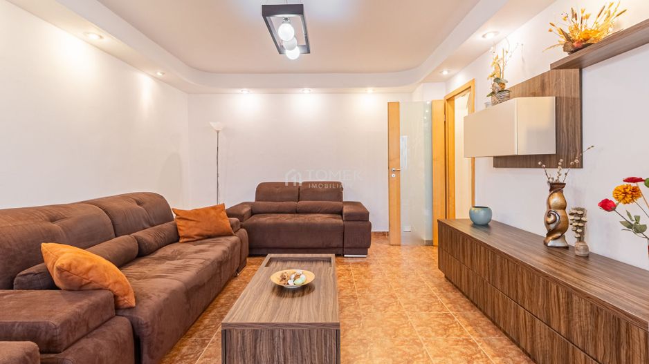 Apartament 4 camere suprafata mare zona Scriitorilor Brasov - Poză 2