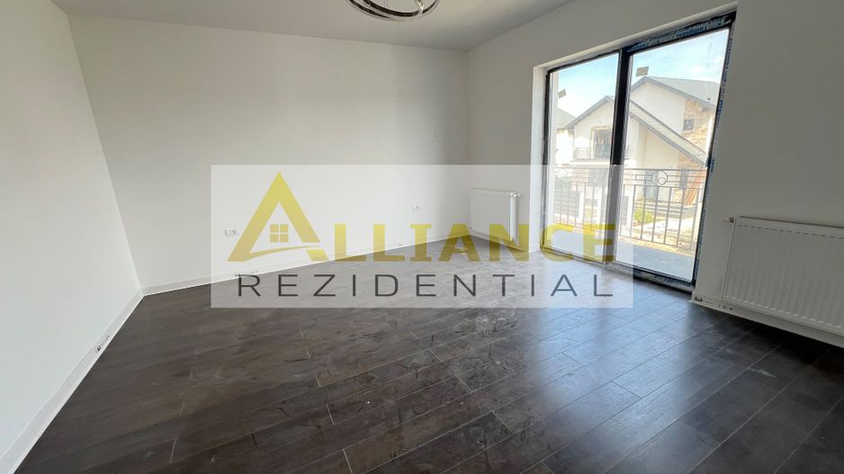 Vila de vanzare-4 camere-2 bai-Teren 350 MP - Poză 12
