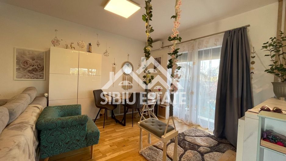 Duplex elegant cu 5 camere, 2 bai, curte in Cristian - Poză 23