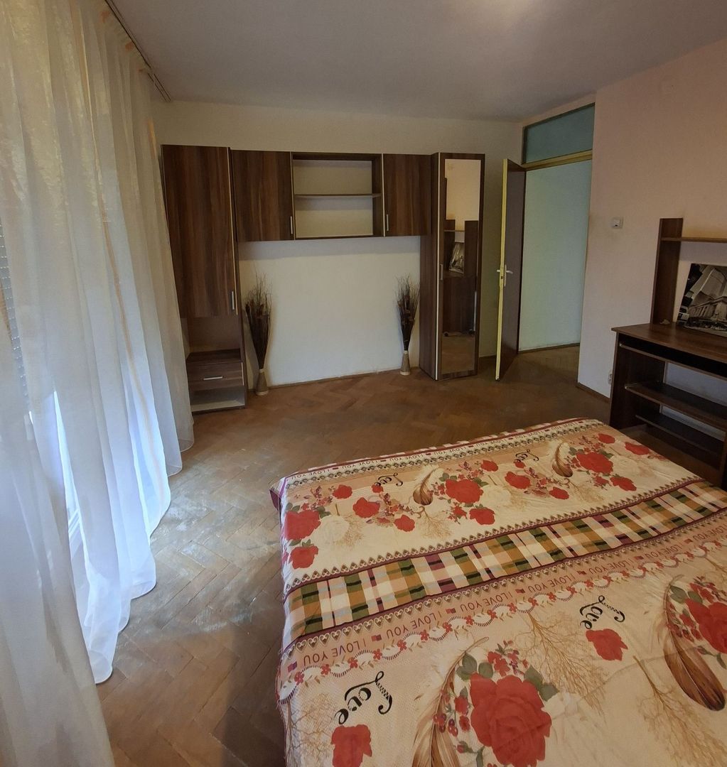 Apartament spațios în zona Bucovina - Poză 4