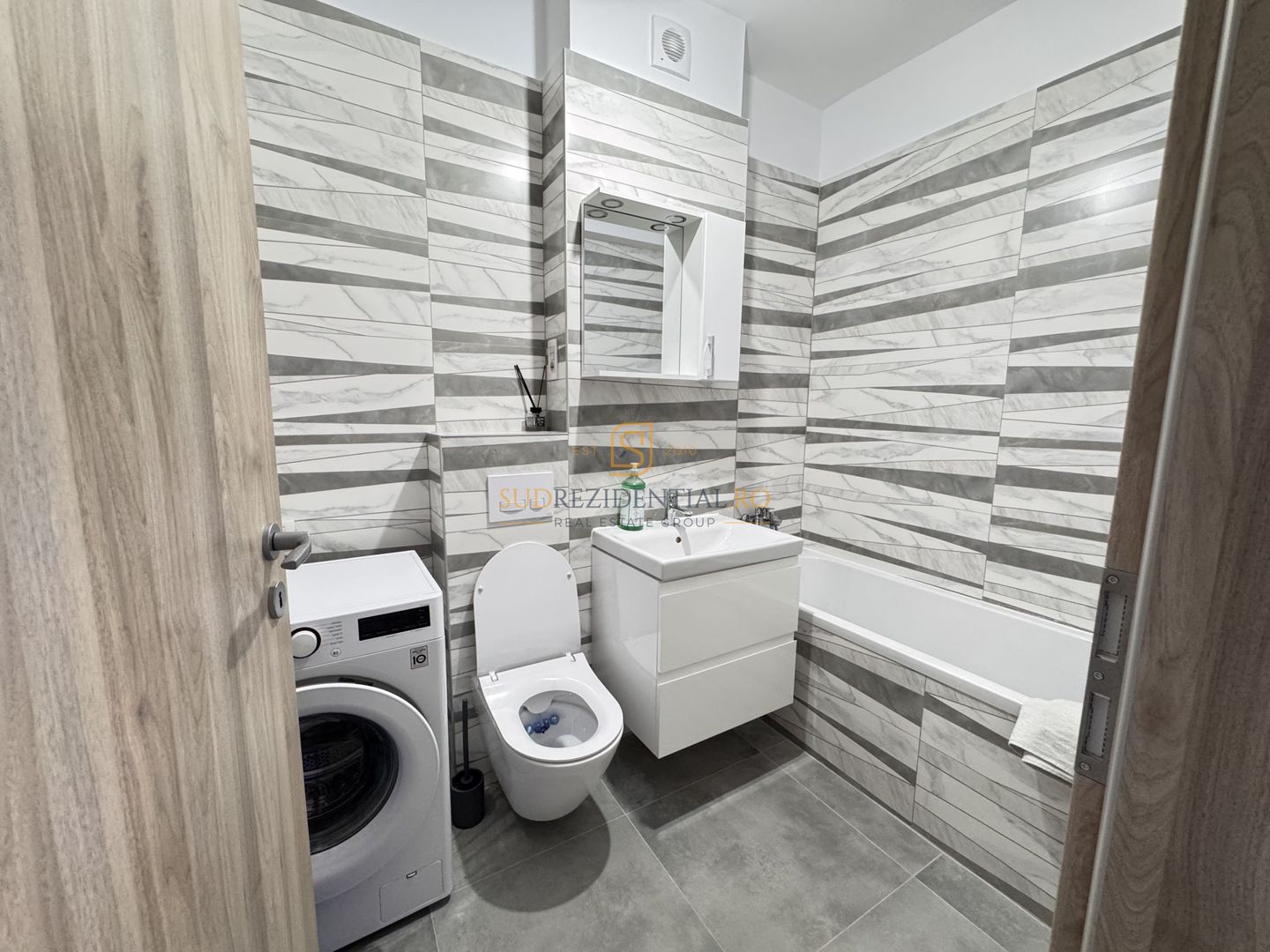 Apartament 2 camere mobilat si utilat, etaj 1,  parcare, Confort Urban - Poză 8