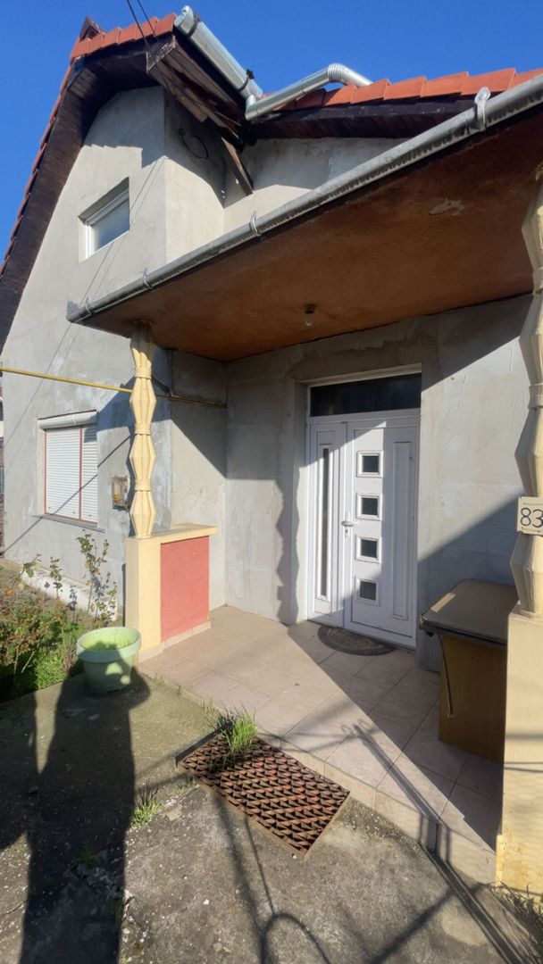 Casă de vanzare in unirea - Poză 2