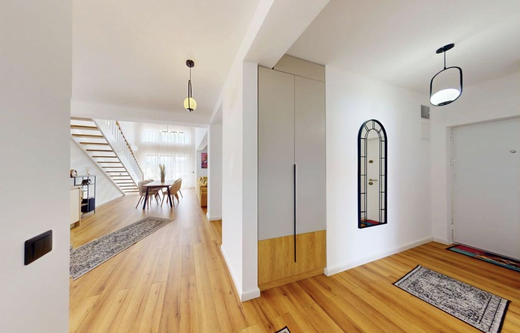 Penthouse de vanzare in Sibiu, pe 2 niveluri, mobilat si utilat modern - Poză 6