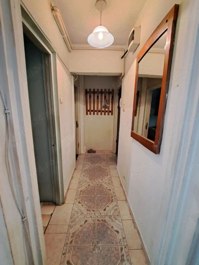 De vanzare Apartament 3 camere Apusului - Poză 4