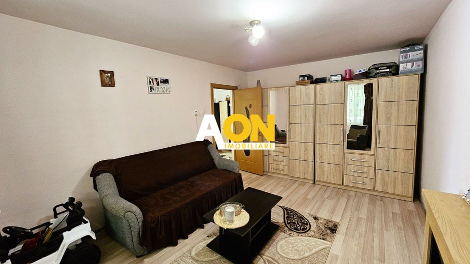 Apartament 4 camere, 2 balcoane, 2 bai, 79 mp utili, zona Closca - Poză 2