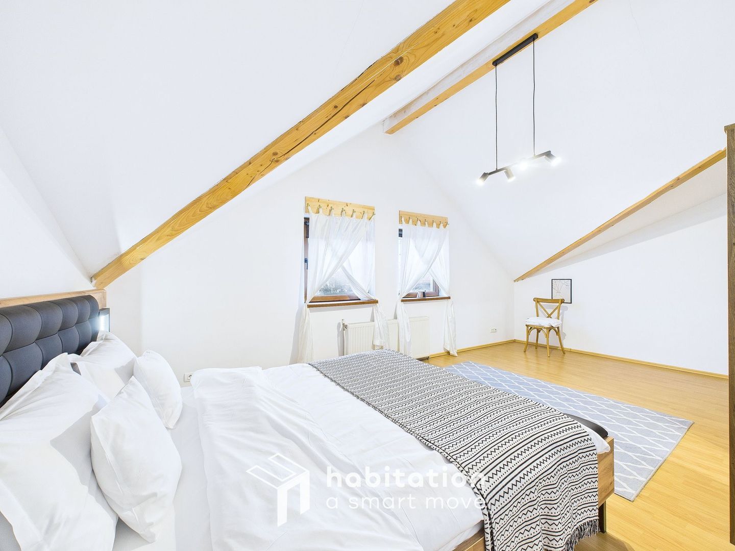 Casă individuală cu spațiu amplu și liniște absolută în Ghiroda - Poză 22