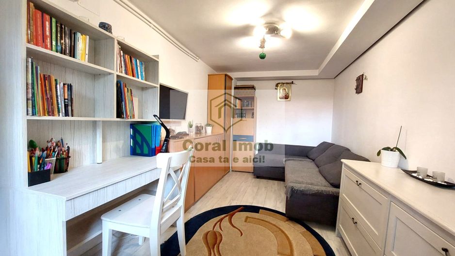 Casa de vanzare,curte individuala, centrala, in Andronache, Gherghitei - Poză 2