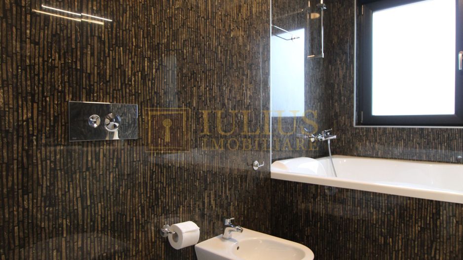 Zona Lipovei, casa 4 camere + 3 bai, curte proprie. - Poză 16