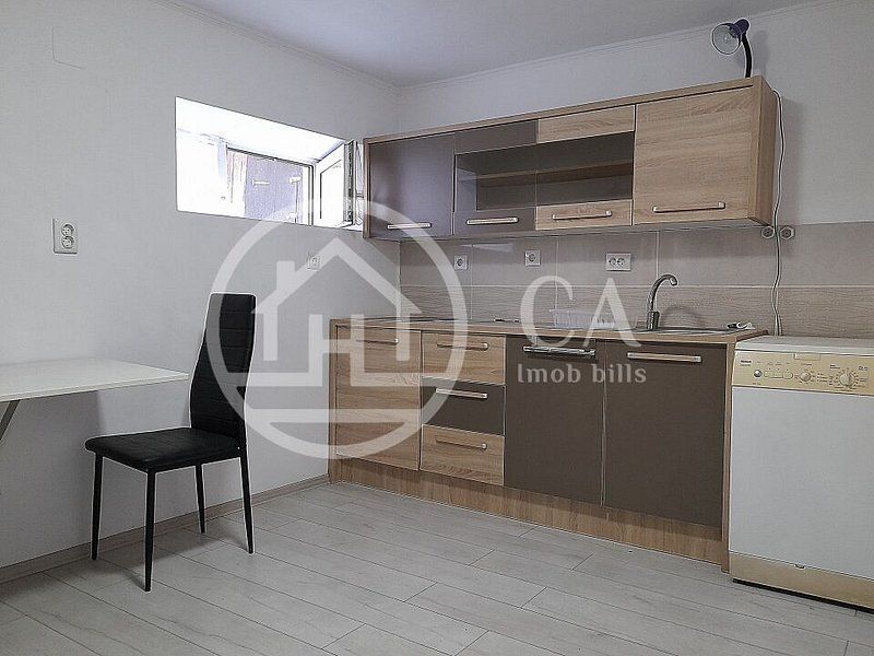 Apartament cu o camera de vanzare Ultracentral Oradea - Poză 2