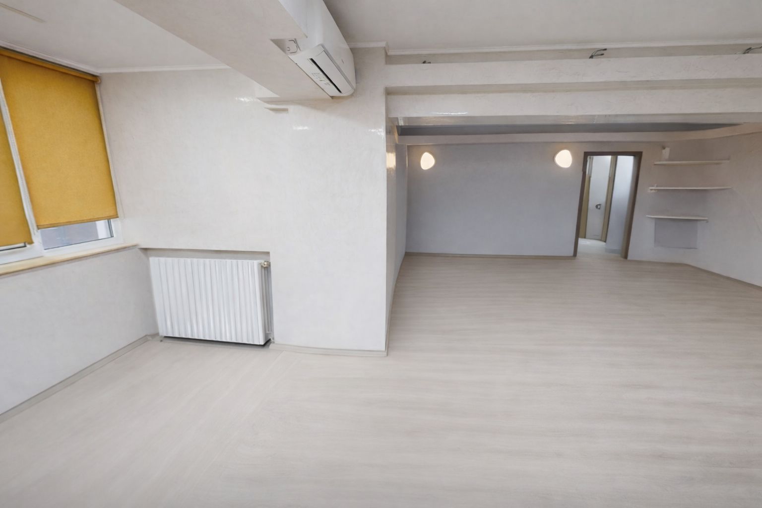 CAPITOL - B-dul. Mamaia - Apartament cu 4 camere si terasa de 80 mp. - Poză 6