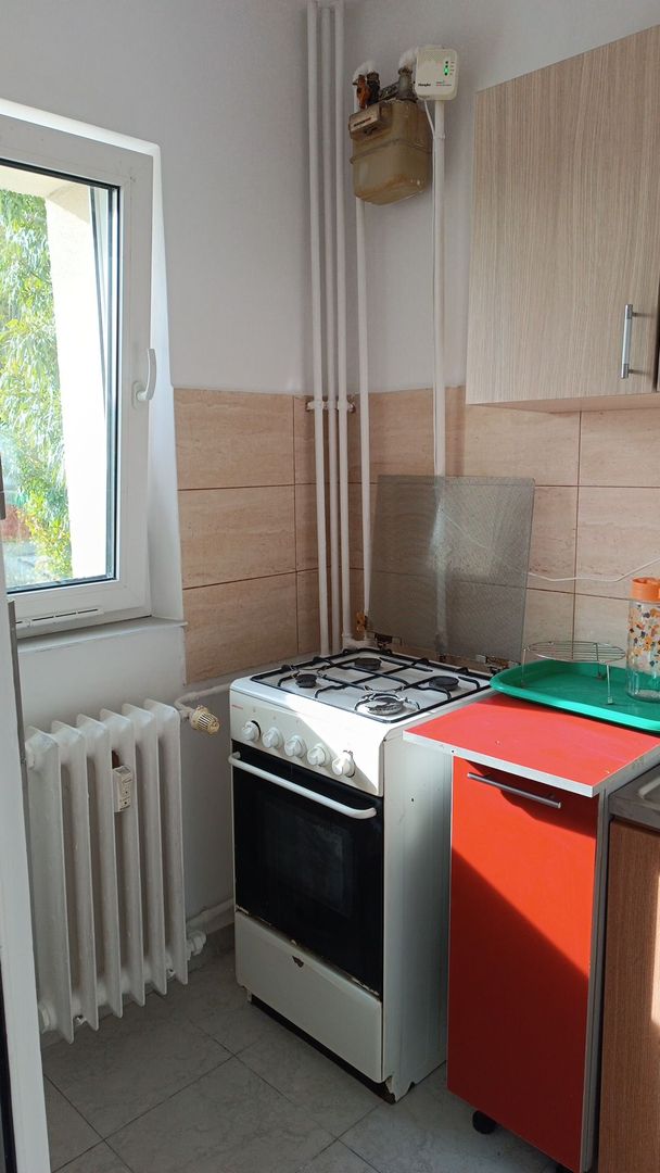 AP. 2 CAMERE- APARATORI, PET-FRIENDLY, BUCATARIE INCHISA, METROU - Poză 4