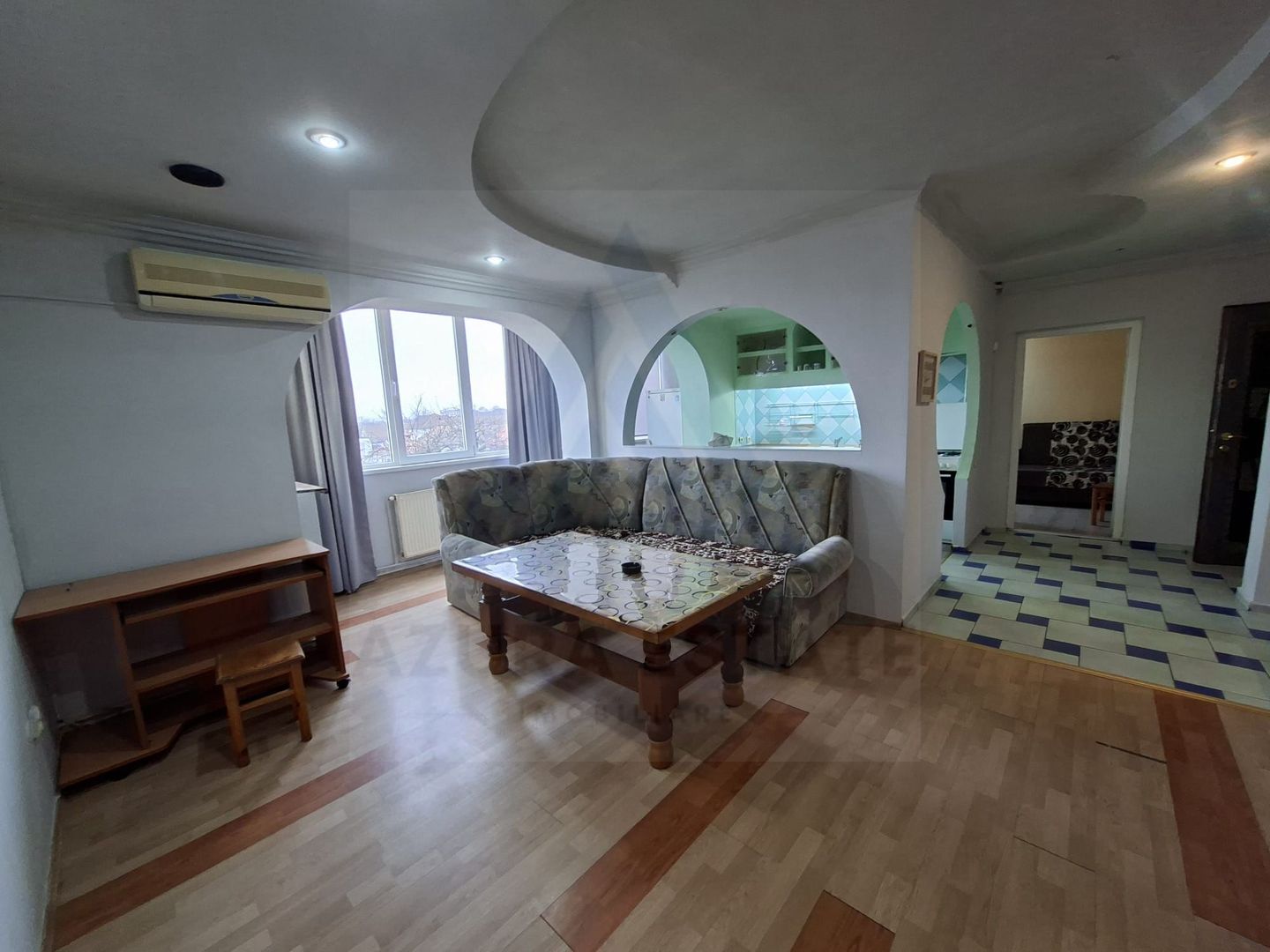 Apartament 3 camere 72 mp utili etaj 2 si balcon in Terezian - Poză 1