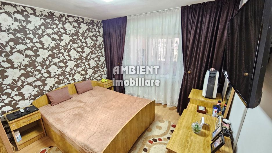 Apartament cu 2 camere, etaj 4, mobilat, zona CARTIER; - Poză 7