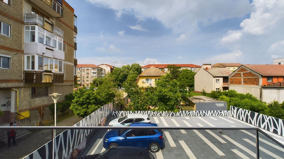 Spațiu de birouri la etaj - Poză 13