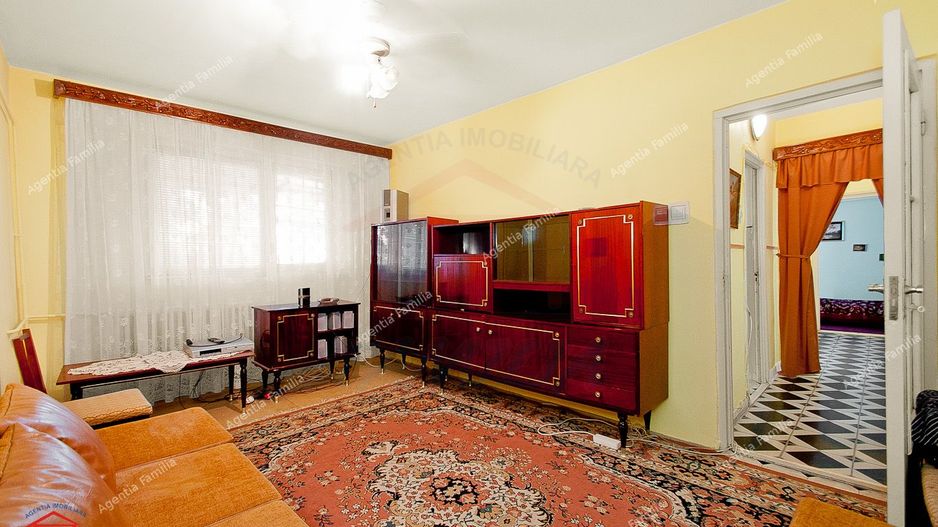 Apartament spațios cu 3 camere decomandate, două băi – IC Frimu - Poză 1